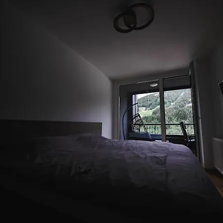 View Белашница