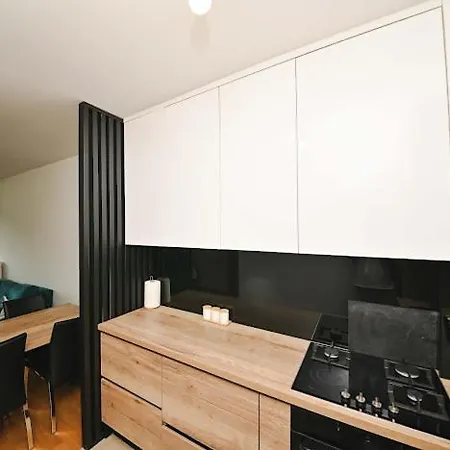 View Апартаменты *