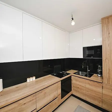 View Белашница