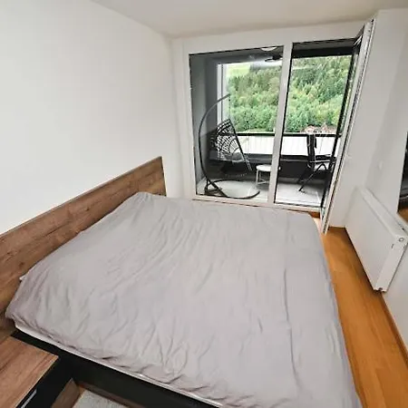 View * Белашница